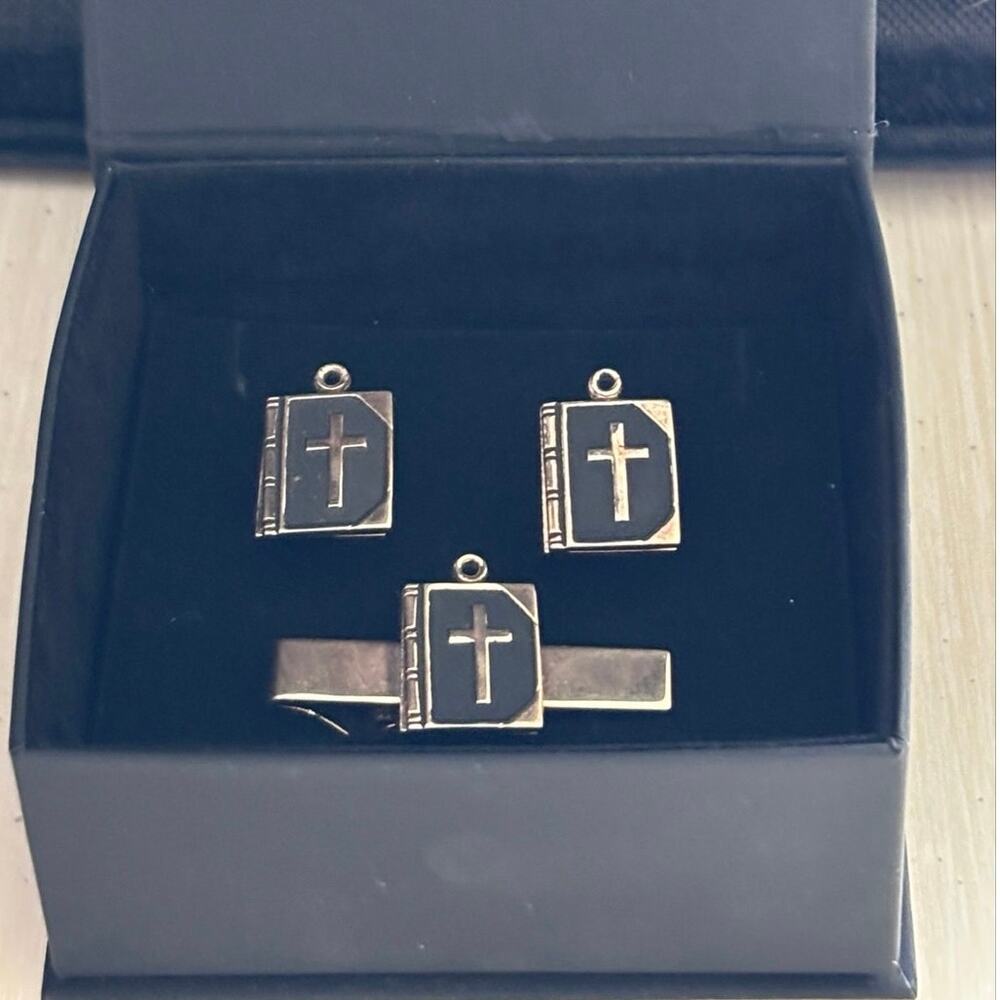 Vintage Lord’s Prayer Bible Cufflinks Tie Clip Set Gold Tone Christian Cross